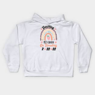 Happy Twosday Tuesday February 22nd 2022 - Funny 2/22/22 Souvenir Gift Kids Hoodie